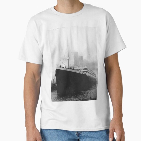 Titanic in dock in Southampton Classic T-Shirt
