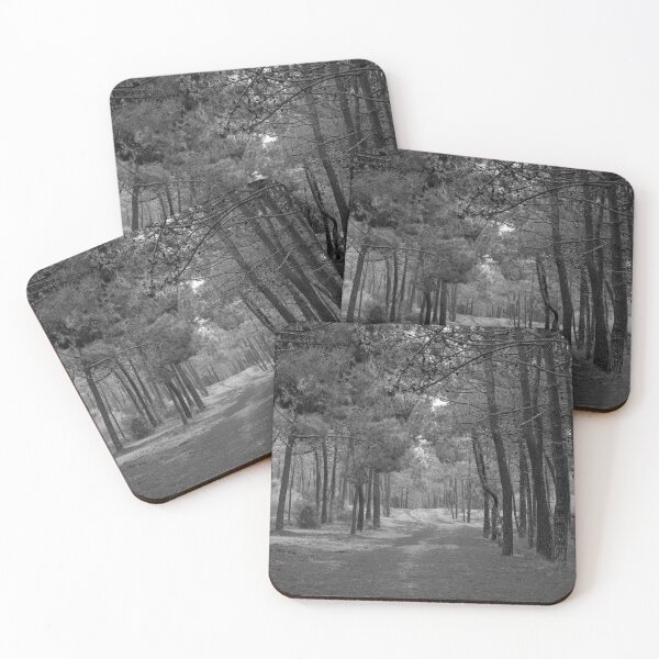 Artikelvorschau, Wald von Monte Gordo in Monochrom entworfen und verkauft von AngeloDeVal.