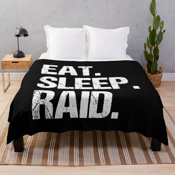 Artikelvorschau, Eat Sleep Raid - MMO-Liebhaber Raid Gamer entworfen und verkauft von jacks-tees.