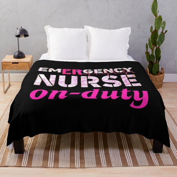 Artikelvorschau, Frontliner-Held. Krankenschwester.er Krankenschwester im Dienst. Ich bin anurse, nichts macht mir Angst entworfen und verkauft von doctors-apparel.
