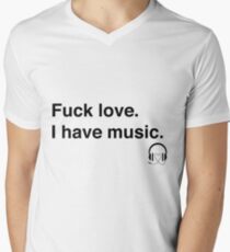 musique Men's V-Neck T-Shirt