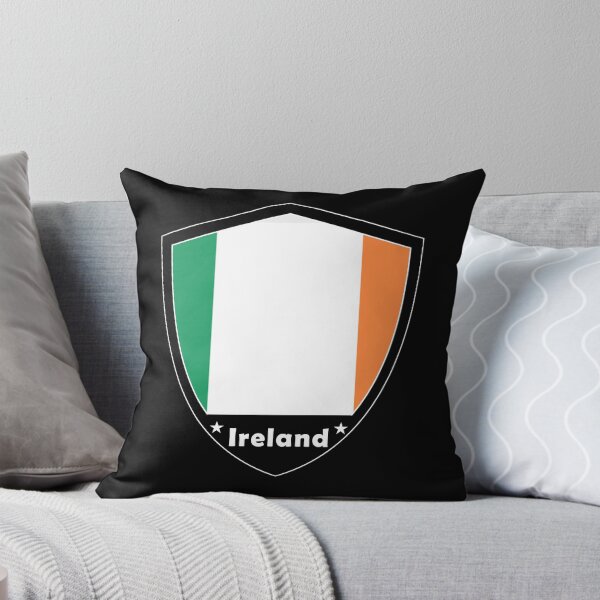 Artikelvorschau, Irland Flaggenabzeichen entworfen und verkauft von Gina-Driada.