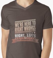 Critical Role: Vox Machina II (warm/neutral) Men's V-Neck T-Shirt