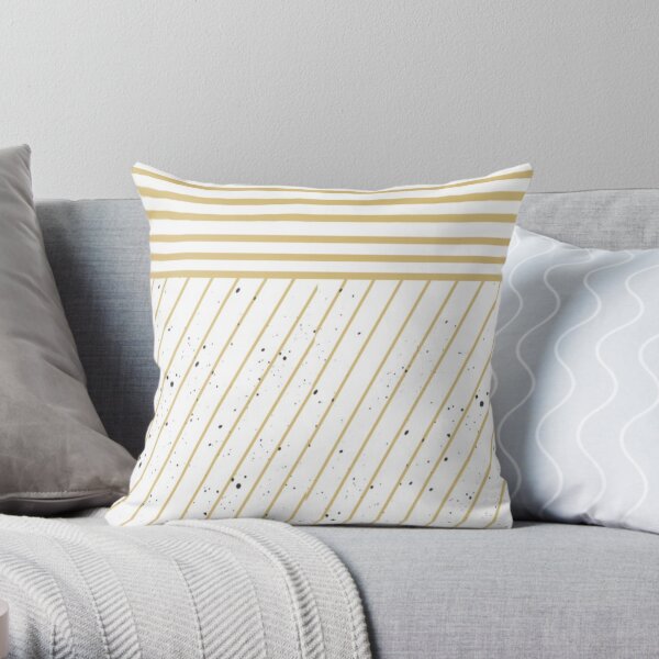 Uneven Pattern Throw Pillow