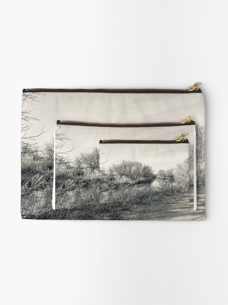 Alternate view of Wildlife and Landscape Zipper Pouch