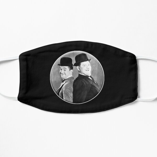 LAUREL ET HARDY. Stan Laurel et Oliver Hardy dans leur long métrage de 1939 intitulé The Flying Deuces. Masque sans plis