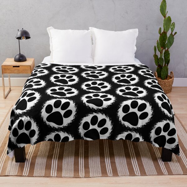 paw print throws