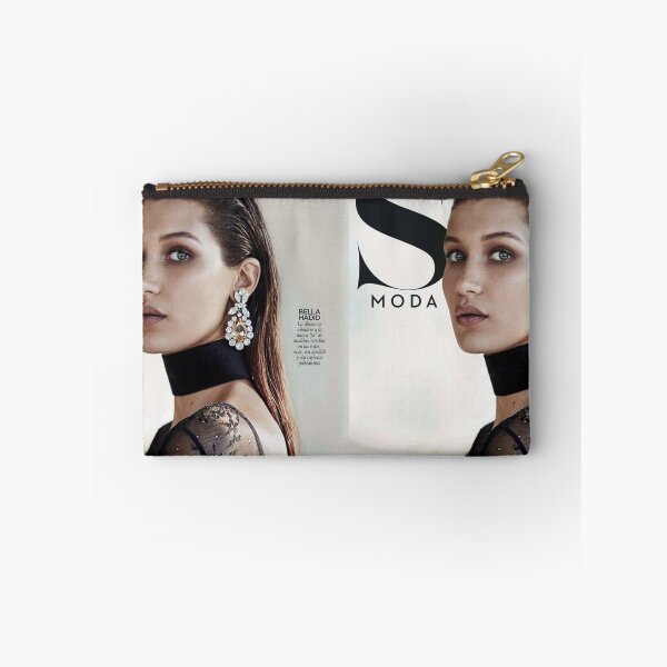 Aperçu de l'œuvre Couverture de Bella Hadid S Moda créée et vendue par idkbutpuppies.