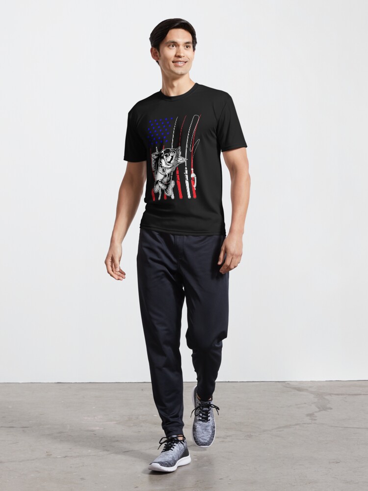 Imagen 5 de 7, Camiseta deportiva con la obra Pesca Bandera Americana Bandera Caña De Pescar Americana, diseñada y vendida por Enomis72.