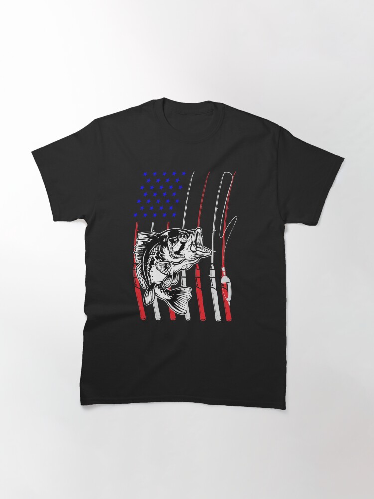Imagen 3 de 7, Camiseta clásica con la obra Pesca Bandera Americana Bandera Caña De Pescar Americana, diseñada y vendida por Enomis72.