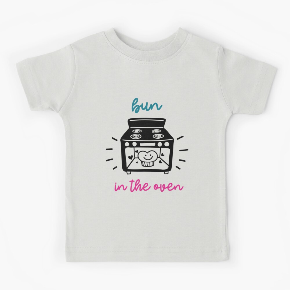 Maternity Bun In The Oven T shirt Funny Pregnancy Announcement Tee