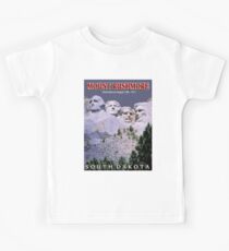"MOUNT RUSHMORE" Presidents Sculpture Print Kids Tee