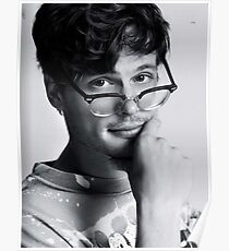 Matthew Grey Gubler mit Brille Poster