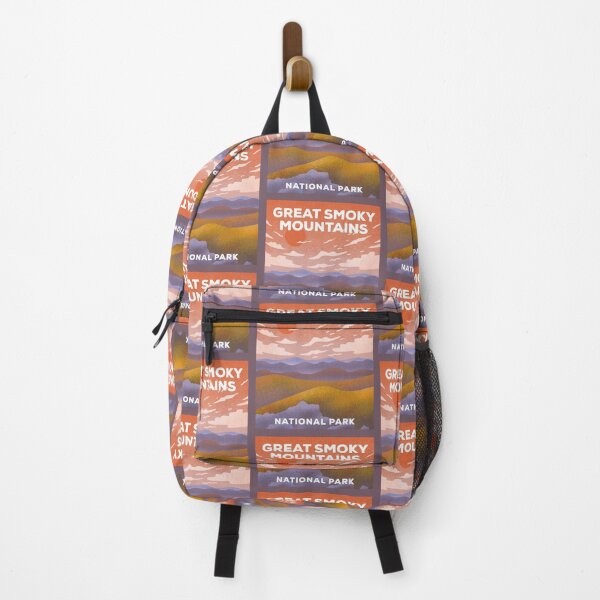 Aperçu de l'œuvre Great Smoky Mountains National Park - Retro Sunset créée et vendue par HalpinDesign.
