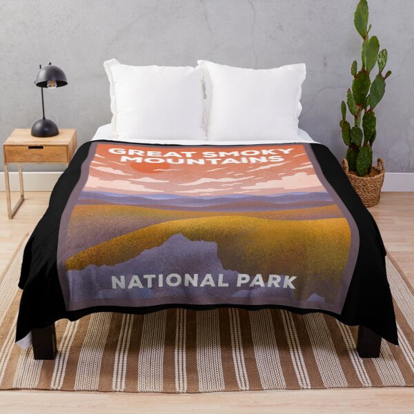 Aperçu de l'œuvre Great Smoky Mountains National Park - Retro Sunset créée et vendue par HalpinDesign.