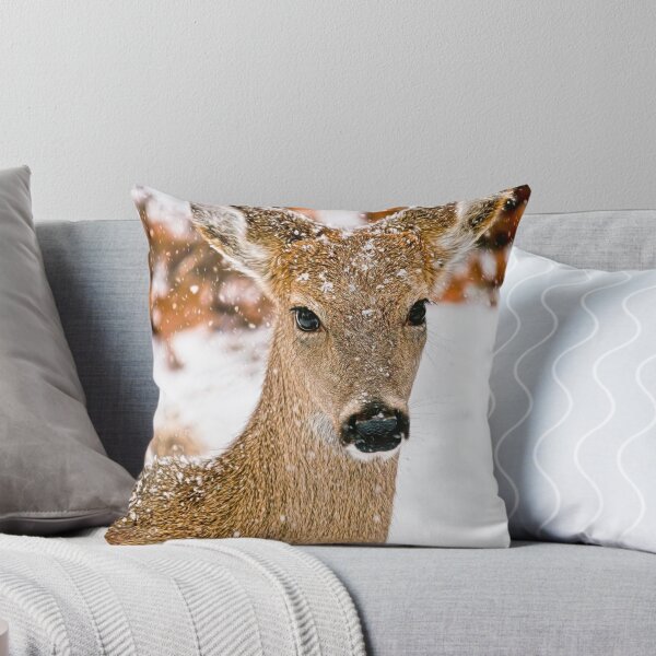 Item preview, Ciervo cubierto de nieve designed and sold by Thymely.