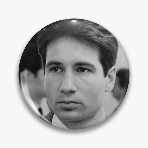 Item preview, Fox Mulder designed and sold by spookyhaley42.
