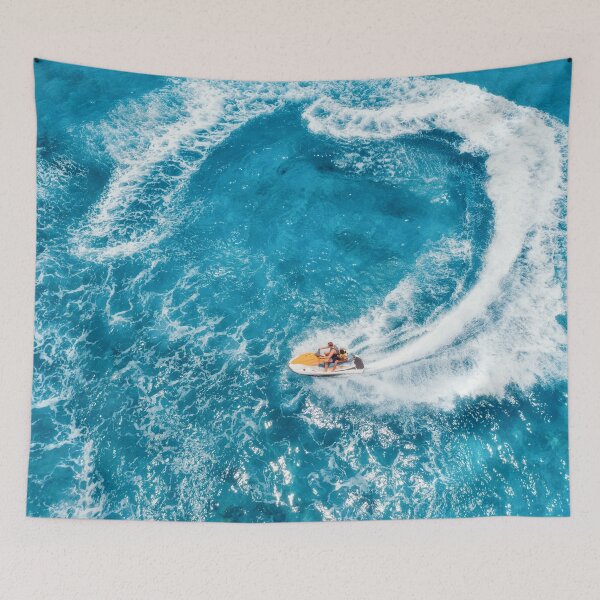 Aperçu de l'œuvre Eau flottante bleue avec jet ski en été créée et vendue par JTS STORE.