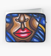 GIRL WITH A HOOP EARRING Laptop Sleeve
