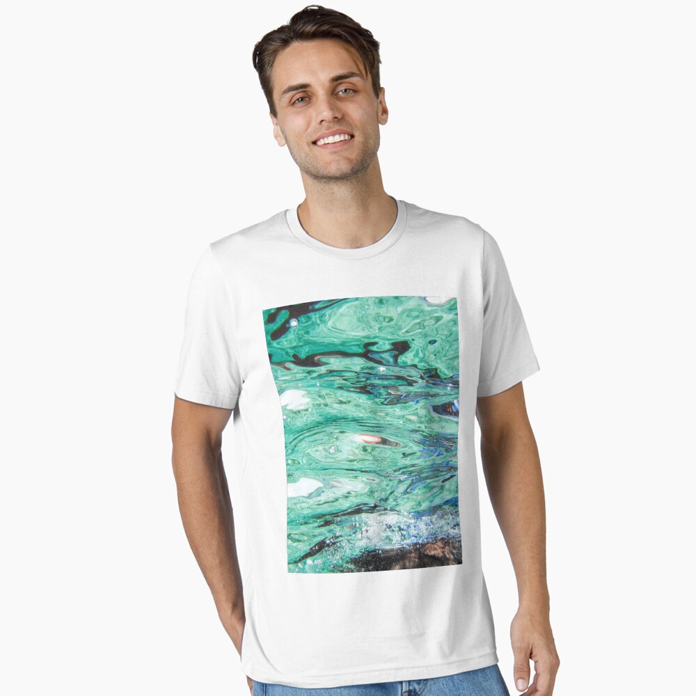 Artikel-Vorschau von Essential T-Shirt, designt und verkauft von AlexandraStr.