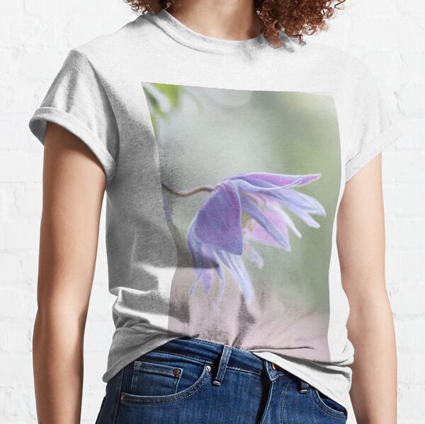 Clematis macropetala Classic T-Shirt