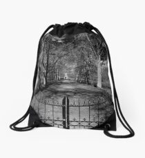 Gated Drawstring Bag