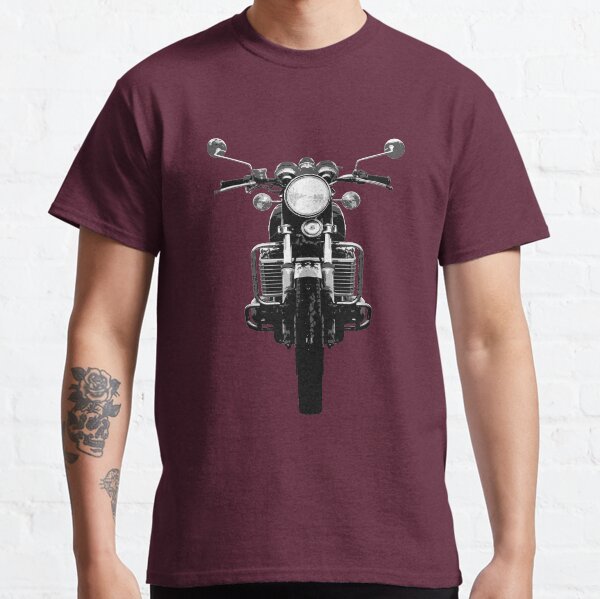 Suzuki GT750 Front view Classic T-Shirt