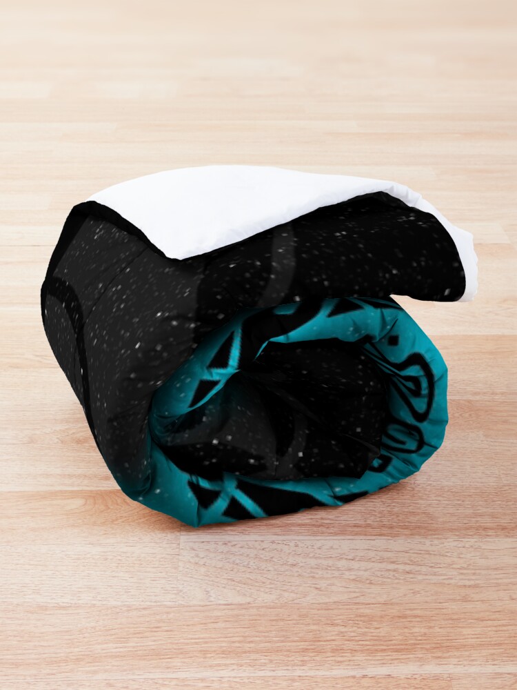 Alternate view of Triforce Comforter