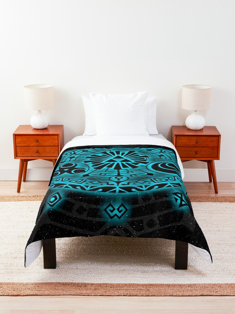 Alternate view of Triforce Comforter