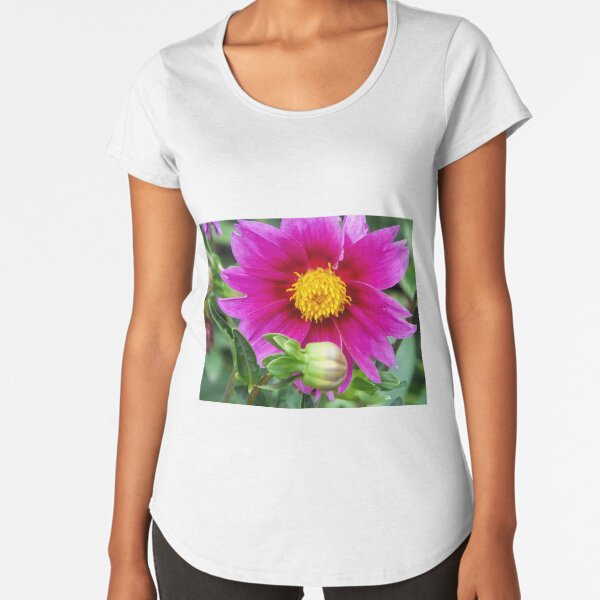 Premium Scoop T-Shirt