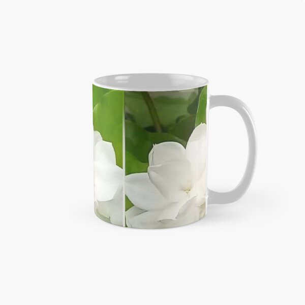 Item preview, Elegante flor de jazmín o Raveen blanca y verde con hojas designed and sold by Tafheem.