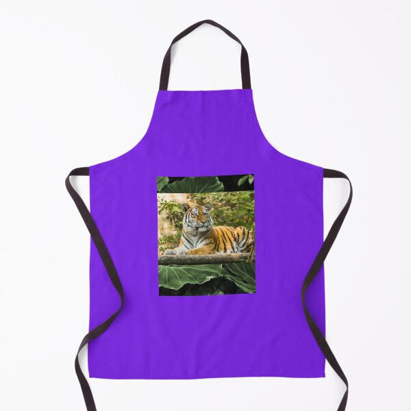 Aperçu de l'œuvre Tigre relaxant créée et vendue par Helen Enchanted Designs .