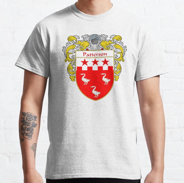 “Patterson Coat of Arms / Patterson Family Crest” T-shirt by IrishArms