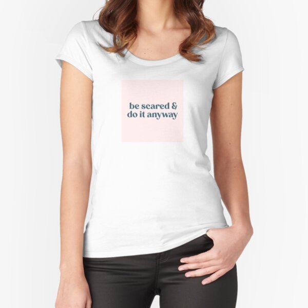 Tailliertes Rundhals-Shirt