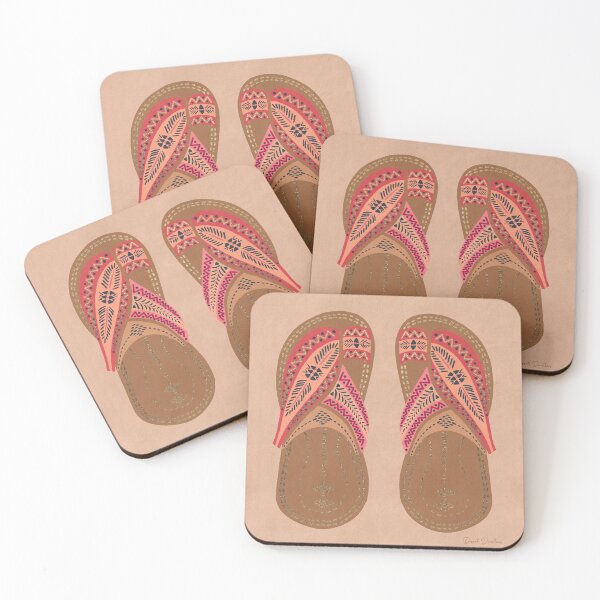 Aperçu de l'œuvre Sandales traditionnelles Madas en rose, fard à joues, or et moka. créée et vendue par CreatEVEdesign.