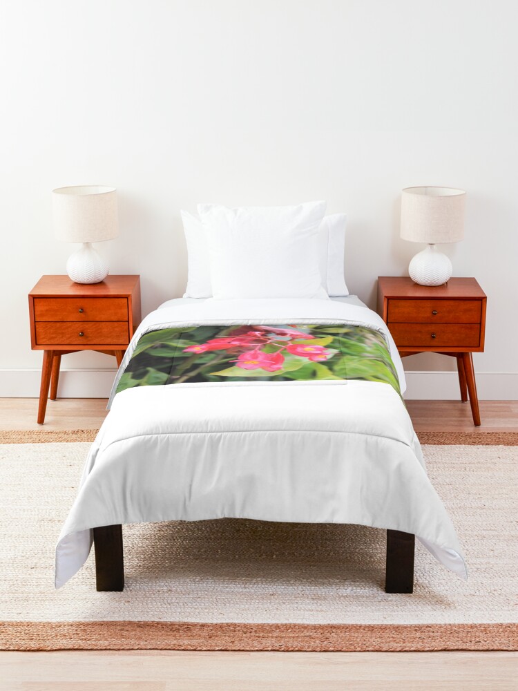 Alternate view of Blossoms Comforter
