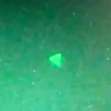 Artwork thumbnail, Triangle (Pyramid UAP / UFO) by ToInfinity