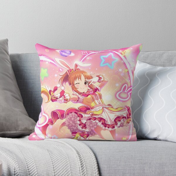 Dreamin’☆Usamin Throw Pillow