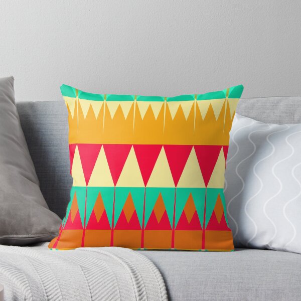 Aperçu de l'œuvre Triangles and other retro colors shapes créée et vendue par lalylaura.