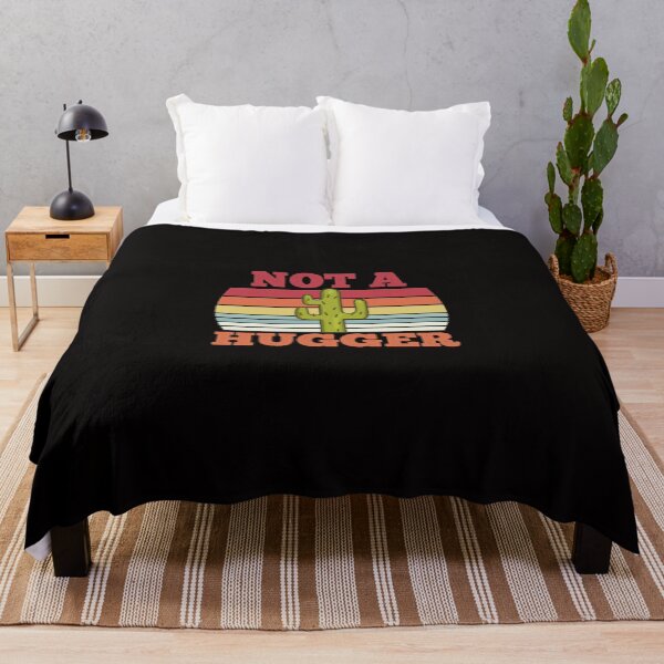Aperçu de l'œuvre Cadeau de cactus vintage drôle pas un amoureux des cactus Hugger créée et vendue par DalimilKoleno.