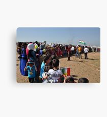 A crowd of spectators - Newroz-Qustapa_Syrian Refugee Camp_Arbil-KRG- 21-3-2104 Leinwanddruck