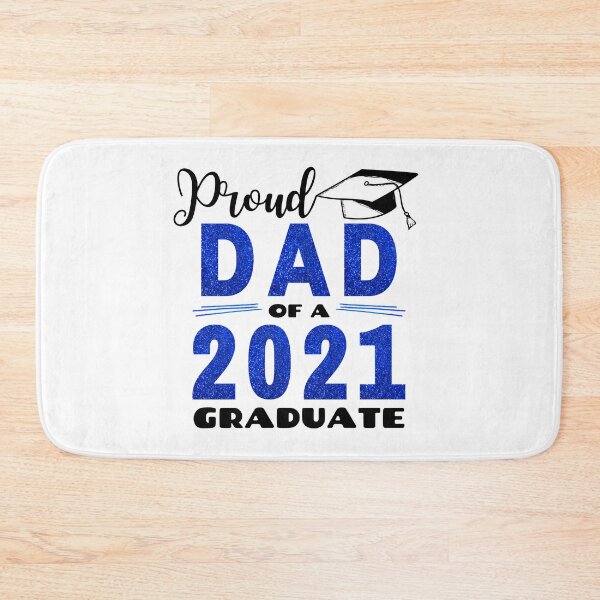 Artikelvorschau, Stolzer Vater von 2021 Absolvent, Vater von Absolvent 2021, 2021 Absolvent, Stolze Familie von Absolvent 2021, passende Familie 2021 Absolvent, Familienabschluss entworfen und verkauft von ladylaughprints.