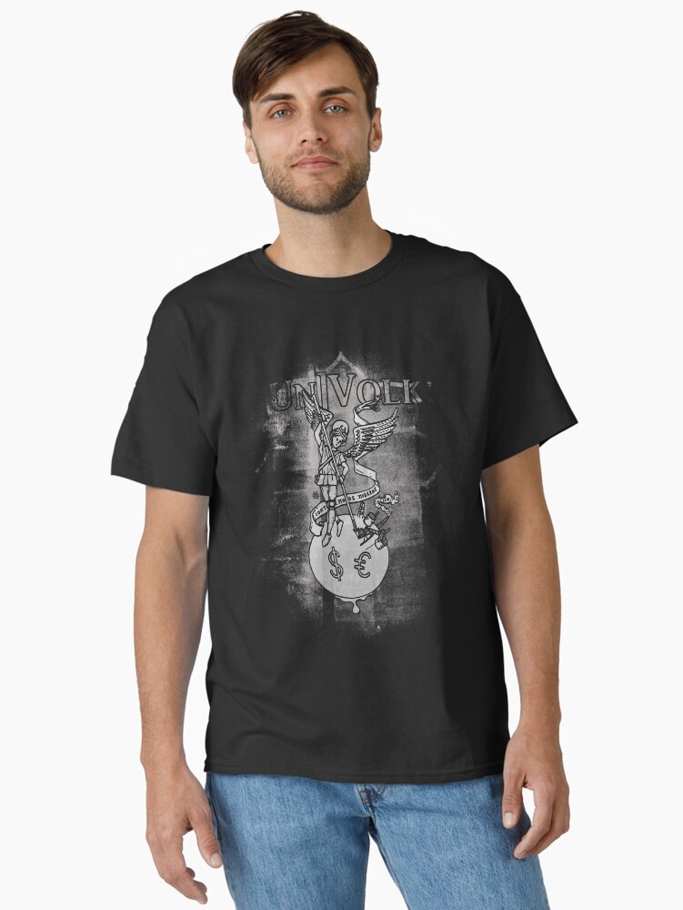 Aperçu 2 sur 7. T-shirt classique avec l'œuvre Collaboration UnVolk - Contre Le Monde Moderne créée et vendue par Holymane.