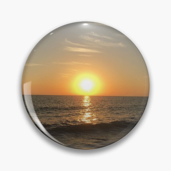 Item preview, Puesta de sol en la costa designed and sold by Fayemm.