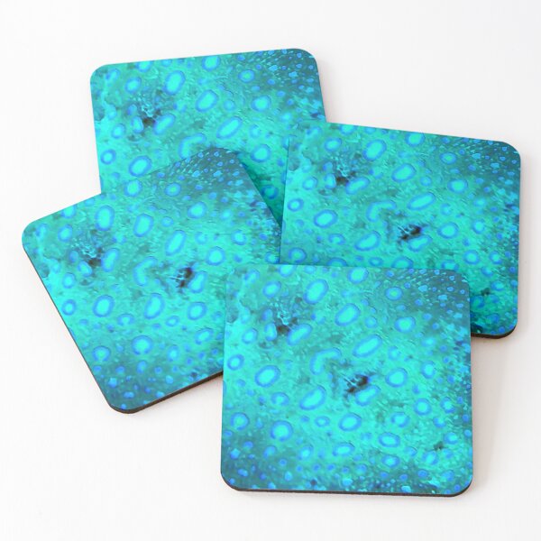 Artikelvorschau, Blau und Türkis gefleckter Fischdruck entworfen und verkauft von KirstyNadineArt.