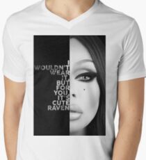 Rabe Text Porträt T-Shirt mit V-Ausschnitt