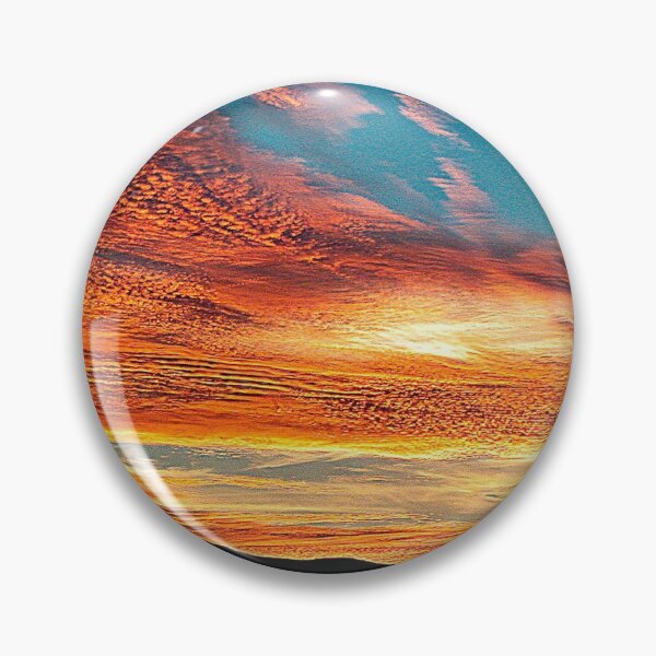 Artikelvorschau, Sonnenuntergang Himmel Wolken Silhouette Hill Skyscape entworfen und verkauft von Anna Lemos.