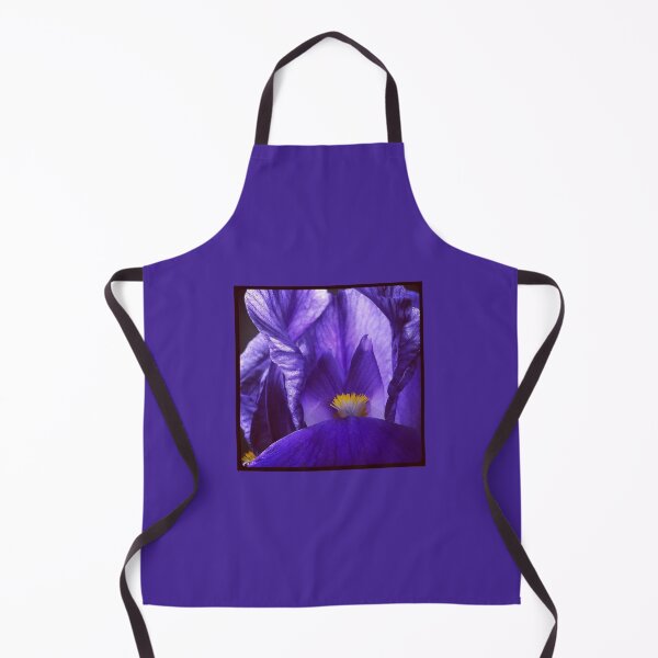 Artikelvorschau, Zarte lila Iris entworfen und verkauft von Fire Angel Creations.