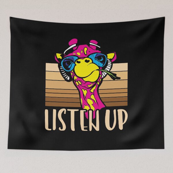 Aperçu de l'œuvre Listen Up Girafe Music Lover Vintage créée et vendue par Dressed For Duty.