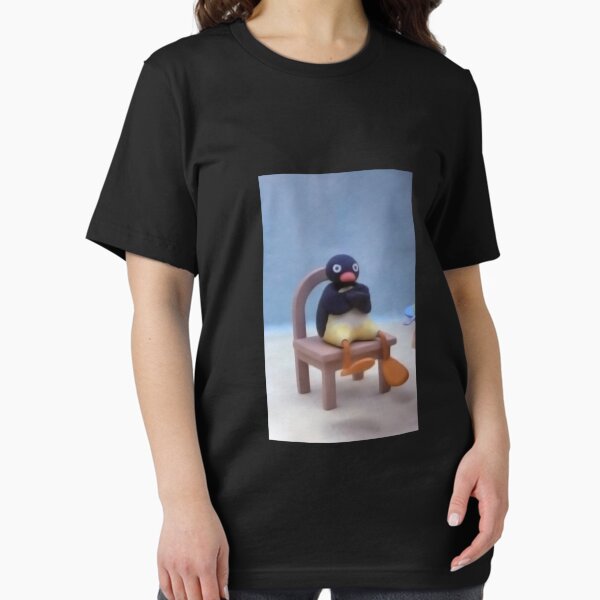 Vista previa del artículo con la obra «Camiseta clásica Angry Pingu2209», diseñado y vendido por AhmadRowe.